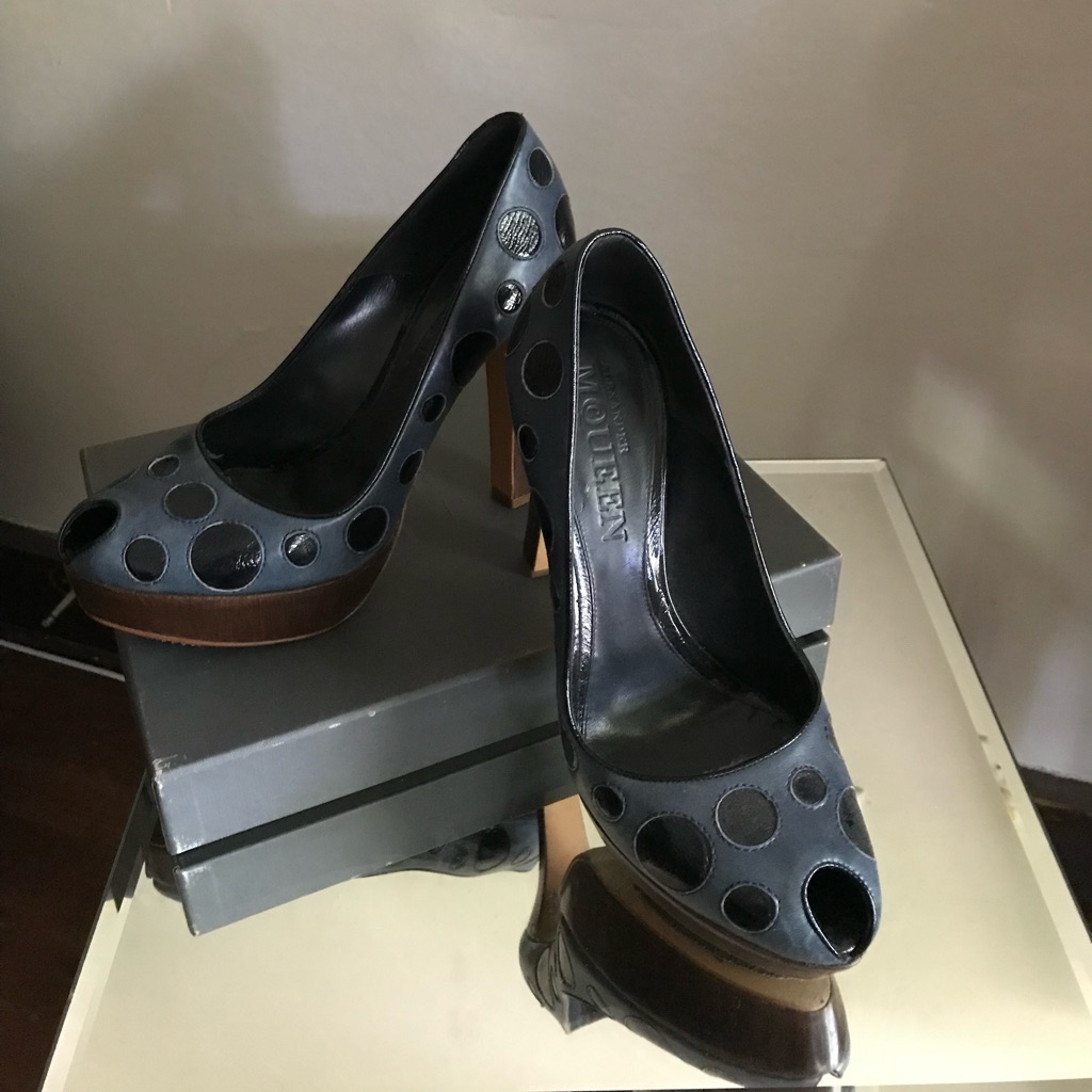 Vintage Alexander Mcqueen Peep-Toe Heels Sz 39 8.5